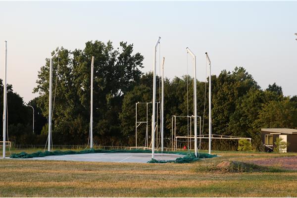 Renovatie kunststof atletiekpiste in PU - Sportinfrabouw NV